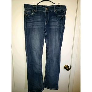 Maurices jeans